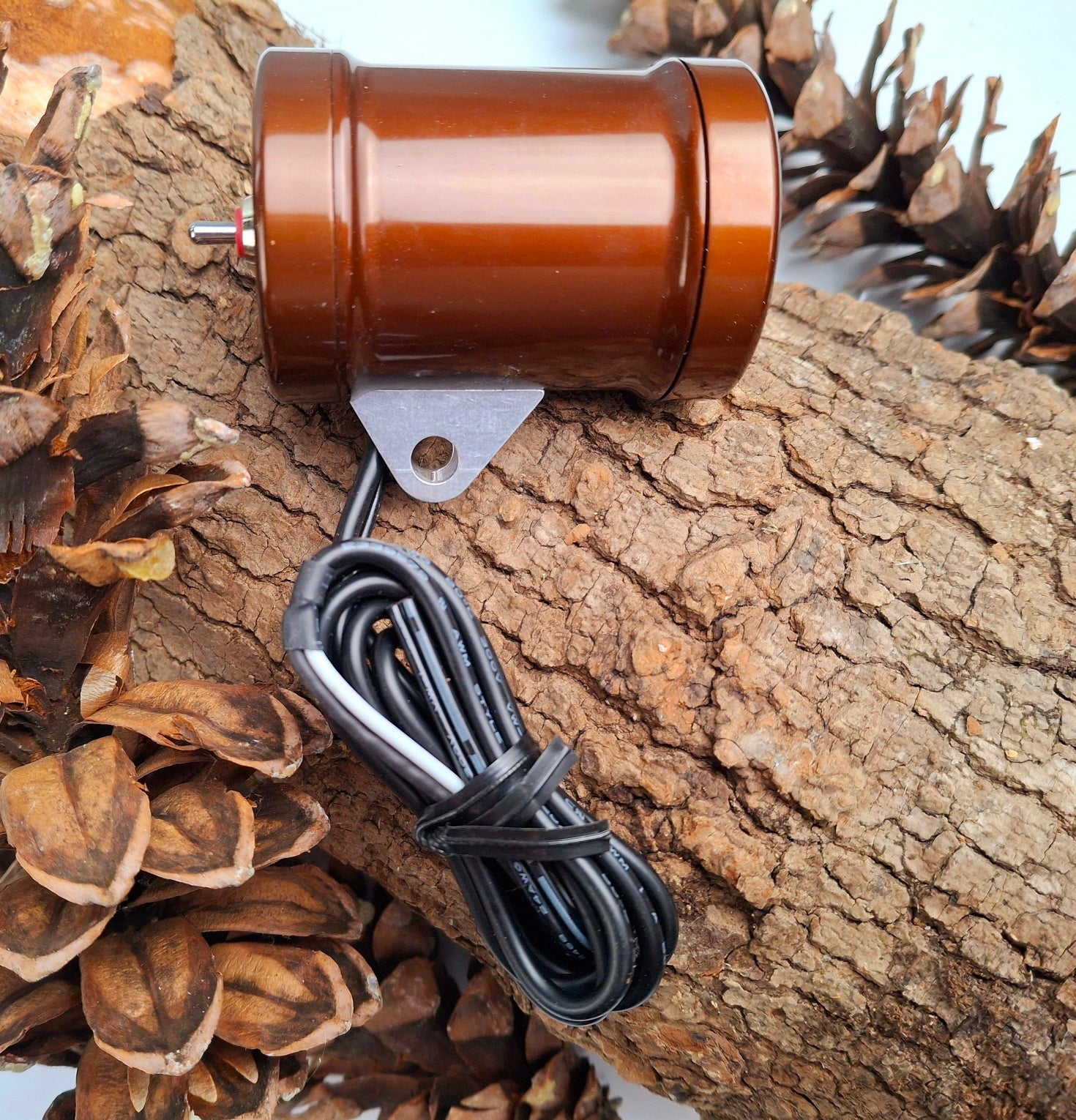 Sinewave Cycles Beacon 2 Headlight + USB charger (Brown)