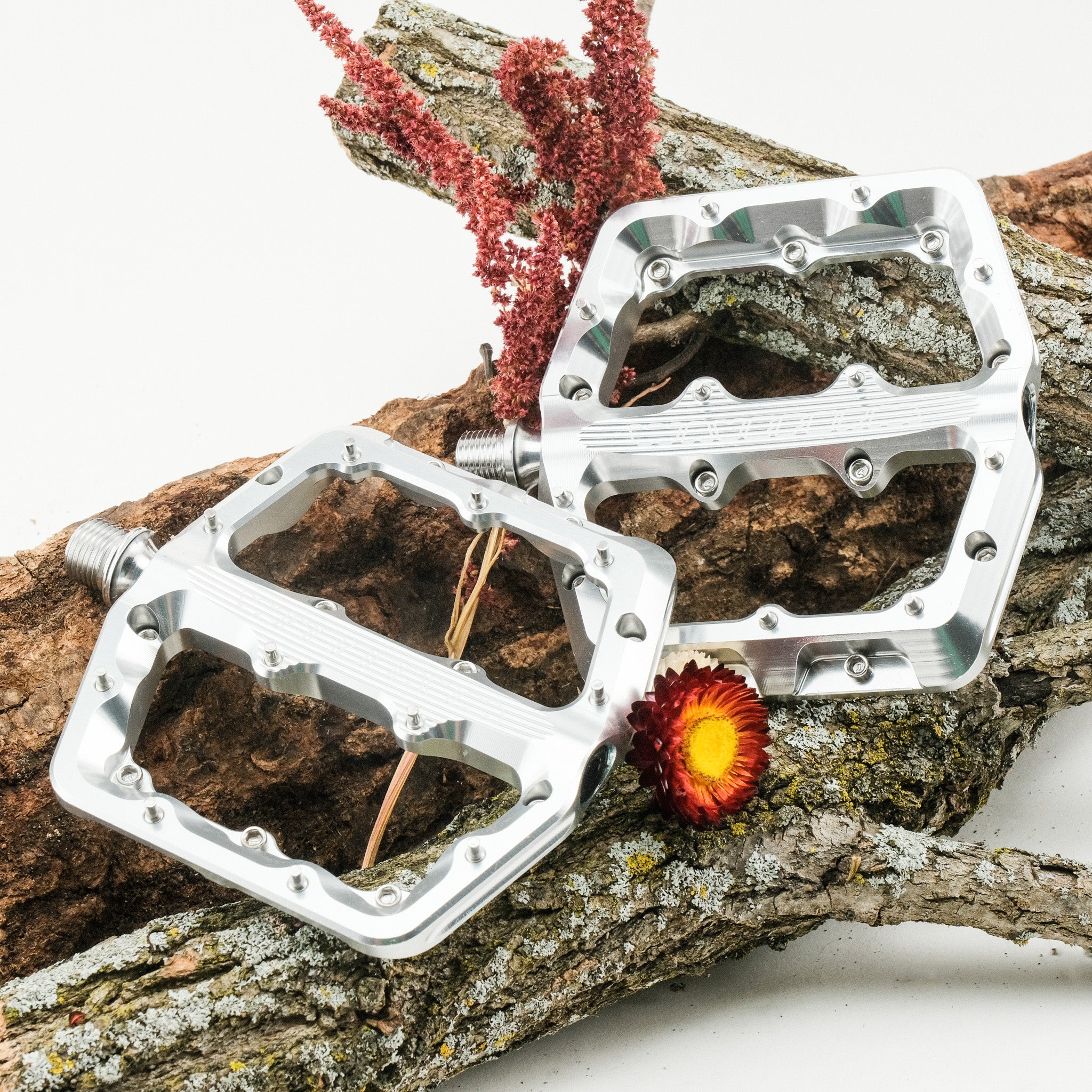 wave pedal Wolf Tooth Waveform Pedals Large (Silver)