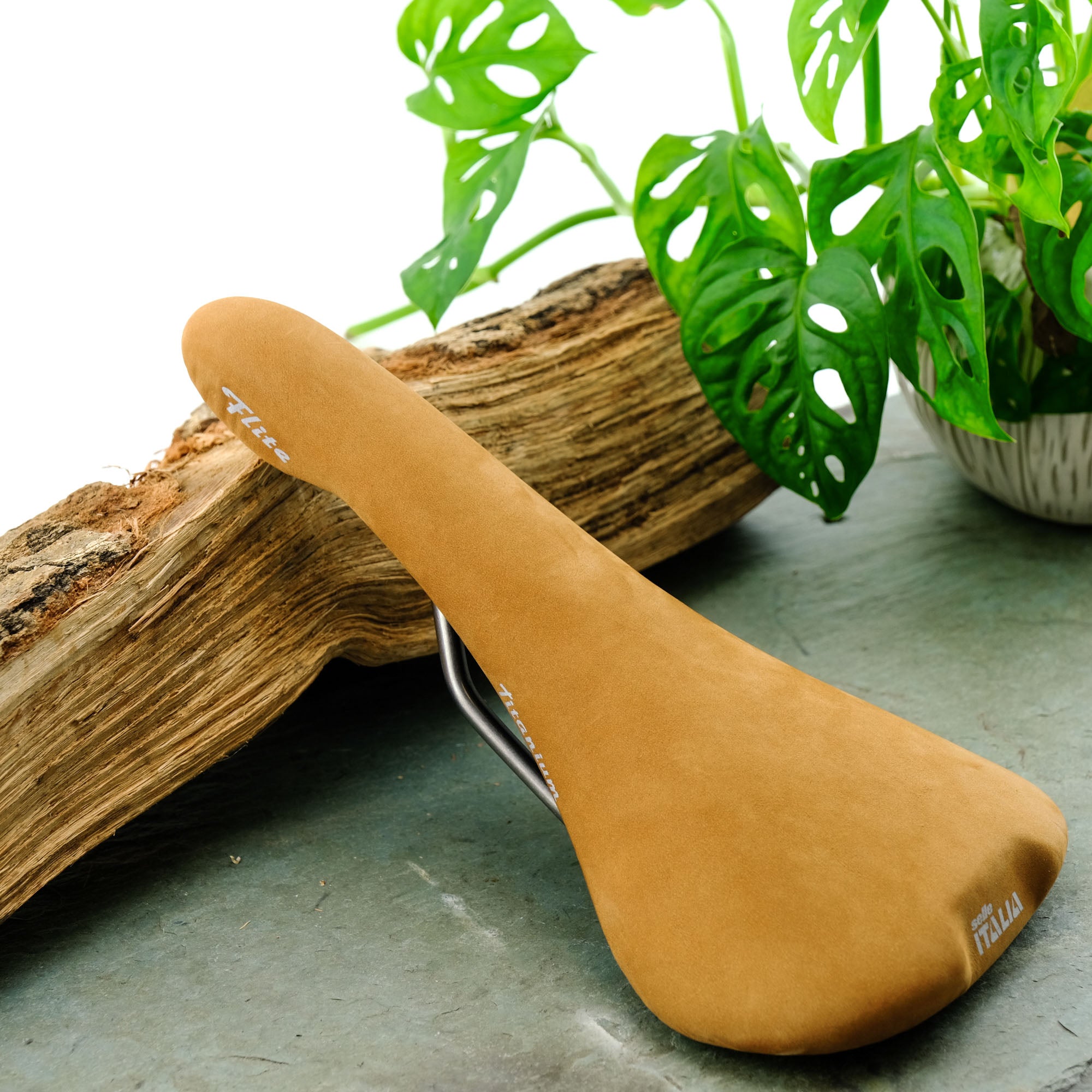 Selle Italia Flite Leather Saddle - Main Image