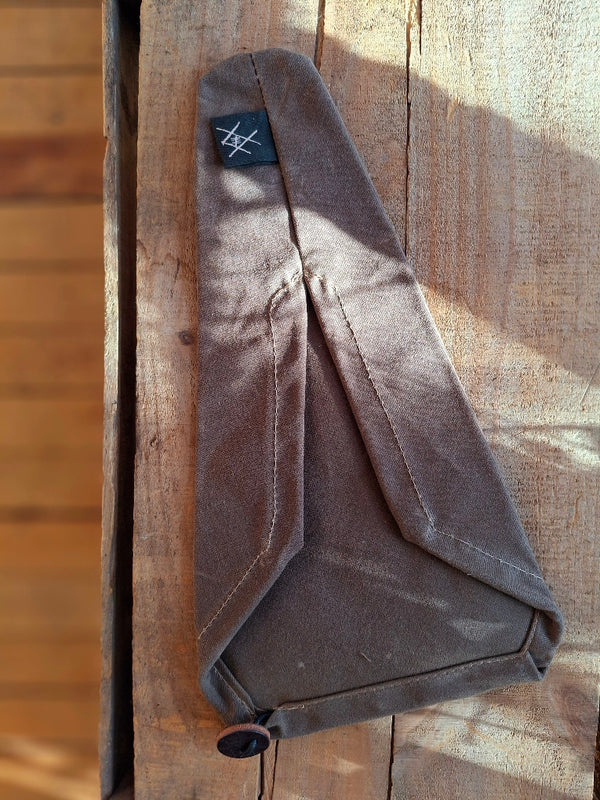 Fifth Season Waxed Canvas Saddle Cover (4 sizes / Brown)