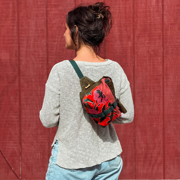 Fifth Season Canvas Fanny Allen Hip Sack (Rose / Tulip / Olive)