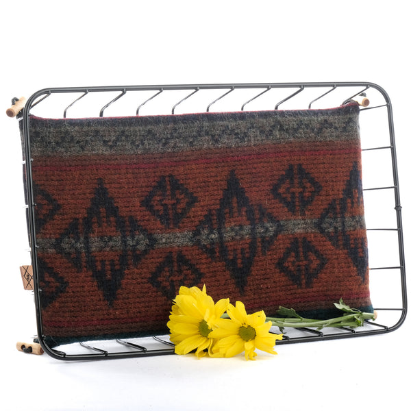 Fifth Season Canvas: Pat Mat (Navy/ Brown / Wool)