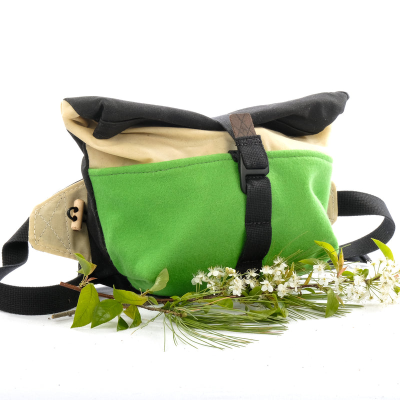 Fifth Season Canvas: Fanny Allen Hip Sack & Handlebar Bag (Natural / Bright Green / Black)
