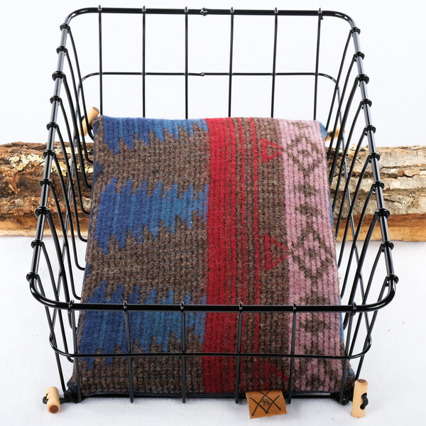 Fifth Season Canvas: Pat Mat for Wald MEDIUM 137 baskets (Brown, Pink, Blue and Red Wool Top / Blue Navy Bottom)