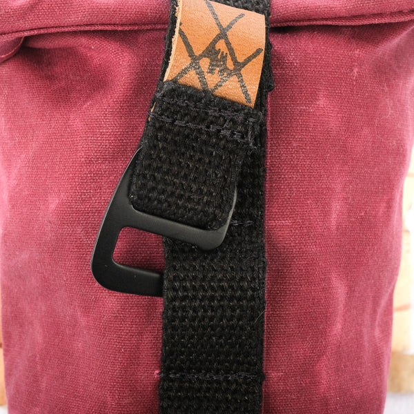 Fifth Season Trillium Tool Pouch (Burgundy)