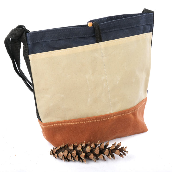 Fifth Season Kedge Sack Kedge (Navy/Natural/ Redwood Bottom)