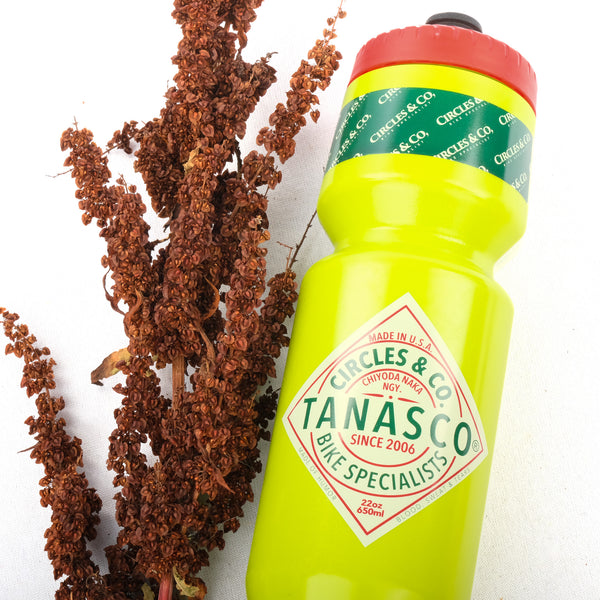 Circles Tanasco Water Bottle Tomatillo Green
