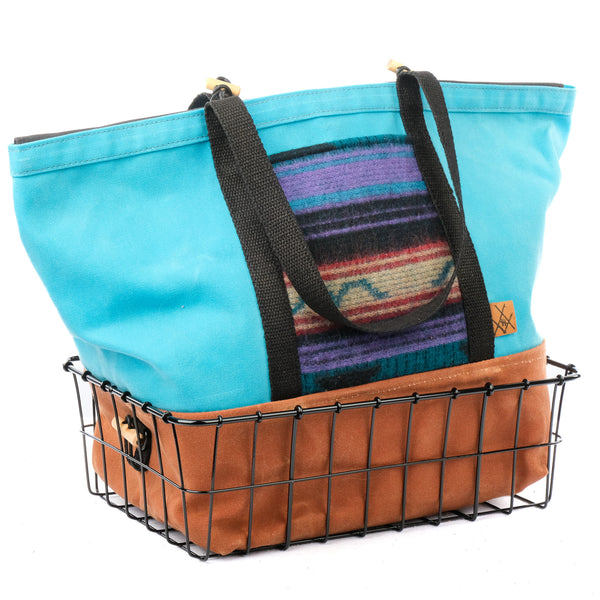 Fifth Season Switchel Sack V2 (bright blue top / redwood bottom)