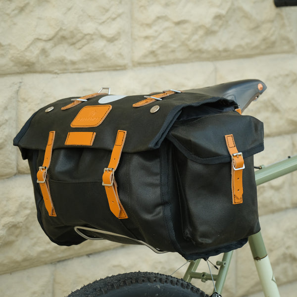 Carradice Lowsaddle Long Flap  Saddle Bag (Green with Honey Straps)