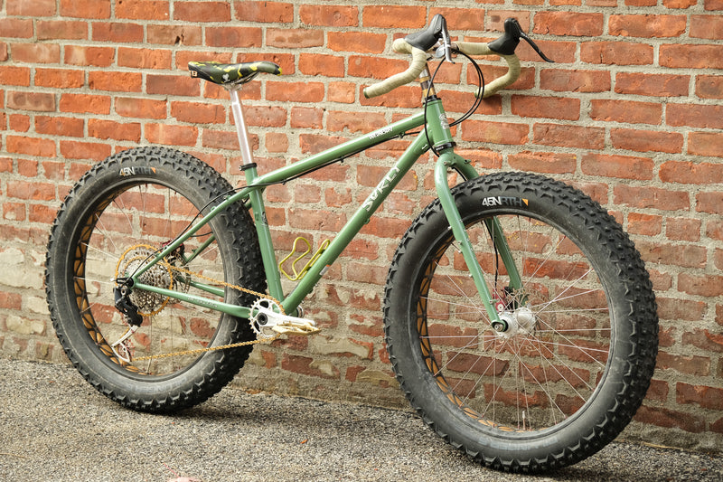 Analog Built Medium Surly Wednesday