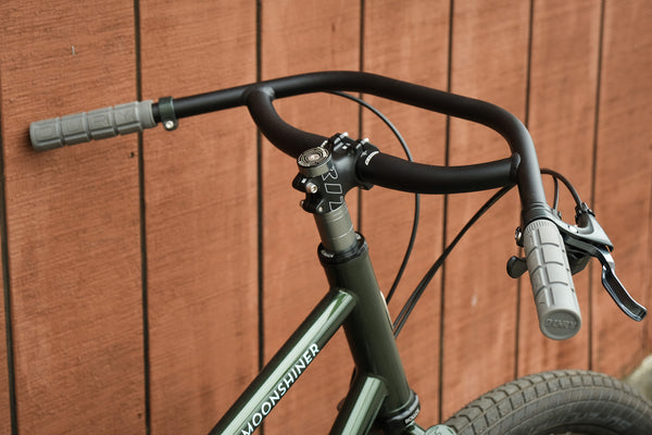 Tanglefoot Moonshiner Medium Demo (Microshift Flat Bar / 27.5 Wheels)