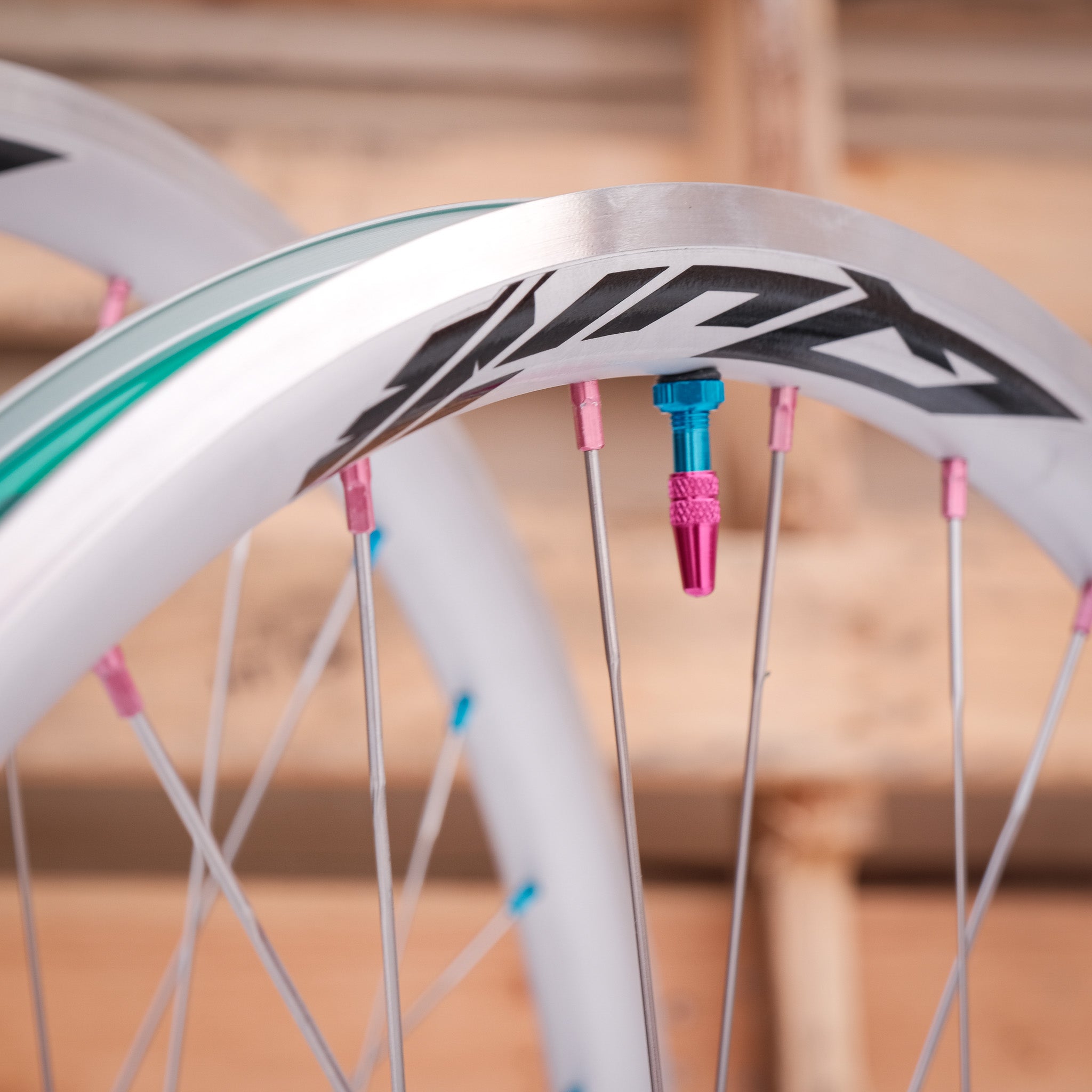 VELOCITY PHILWOOD quill track wheel ホイール VELOCITY×PHILWOOD* quill track wheel (silver/polish) - BLUE LUG