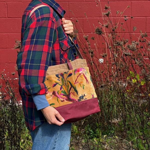 Fifth Season Kedge Sack (Mustard Velvet)