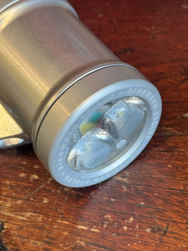 Sinewave Beacon 2 Headlight + USB charger (Silver)