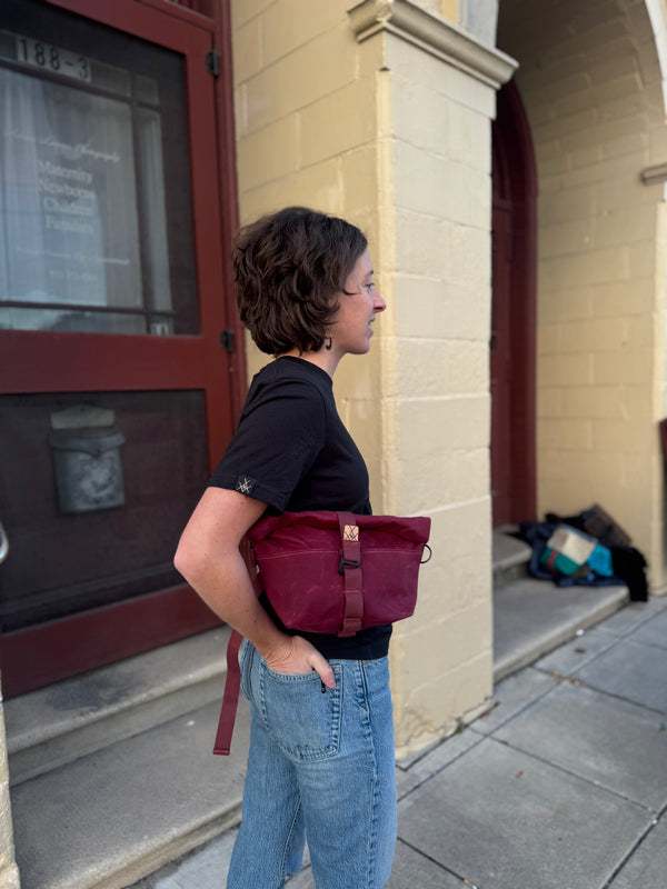 Fifth Season Canvas Fanny Allen Hip Sack (Burgundy)