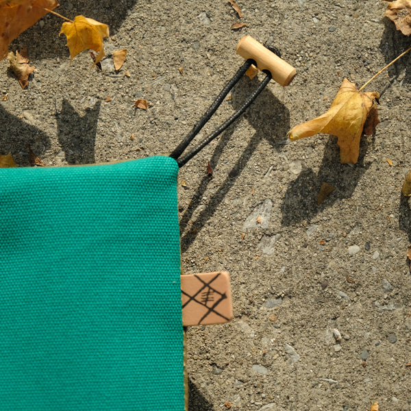 Fifth Season Canvas: Pat Mat for Wald MEDIUM 137 baskets (Emerald Canvas, Olive Waxed Canvas)