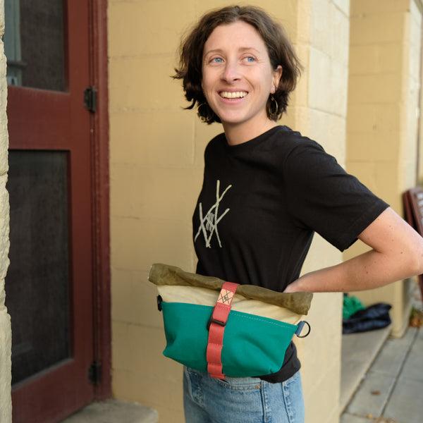 Fifth Season Canvas Fanny Allen Hip Sack (Natural / Emerald Green / Olive)