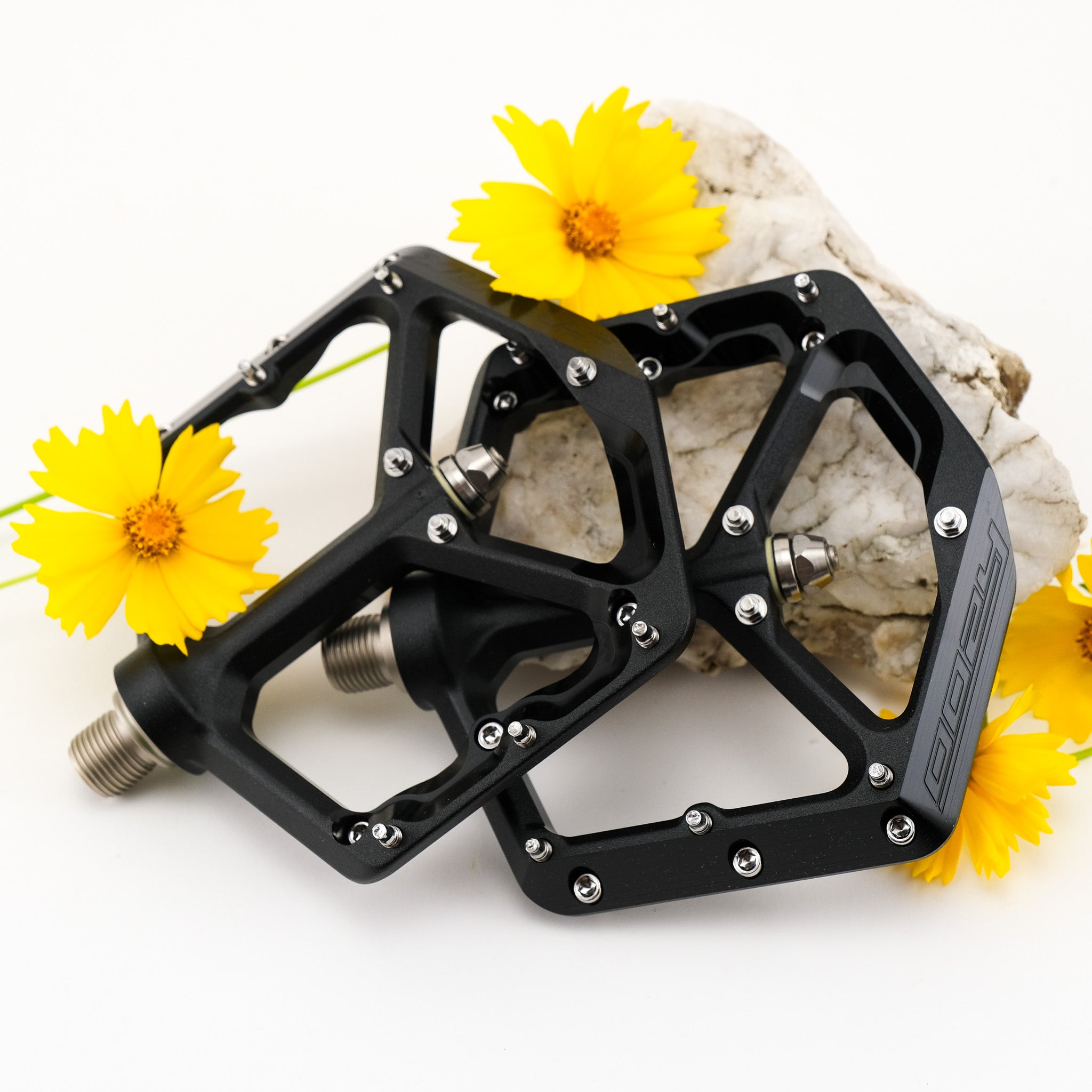 Spank Oozy Trail Pedals